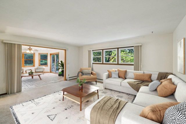 5974 River Road, Waunakee, WI 53597