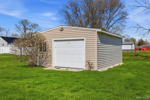 6261 Nash Road, Wheatfield, NY 14132
