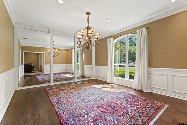 1116 Oak Garden Circle, Tyler, TX 75703