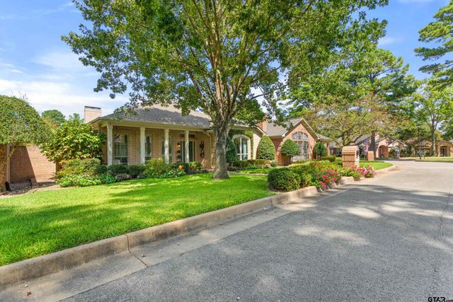 1116 Oak Garden Circle, Tyler, TX 75703