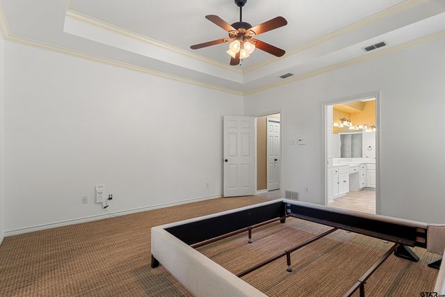 1116 Oak Garden Circle, Tyler, TX 75703