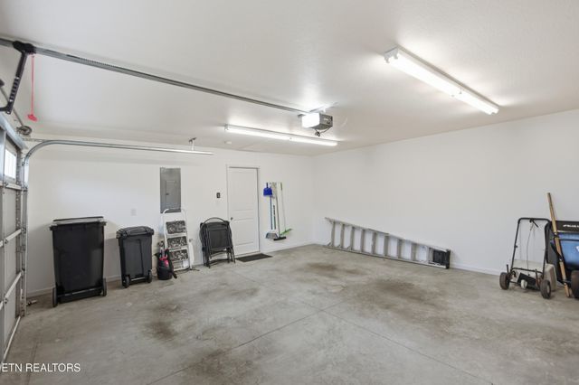 6322 Altacrest Lane, Knoxville, TN 37931