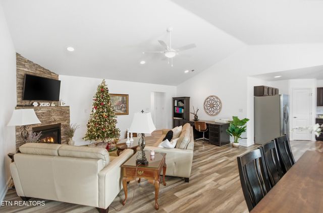 6322 Altacrest Lane, Knoxville, TN 37931