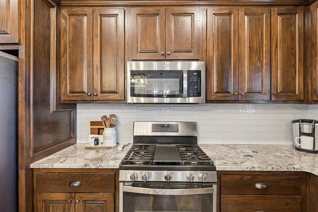 12405 Stone Hill, Guthrie, OK 73044