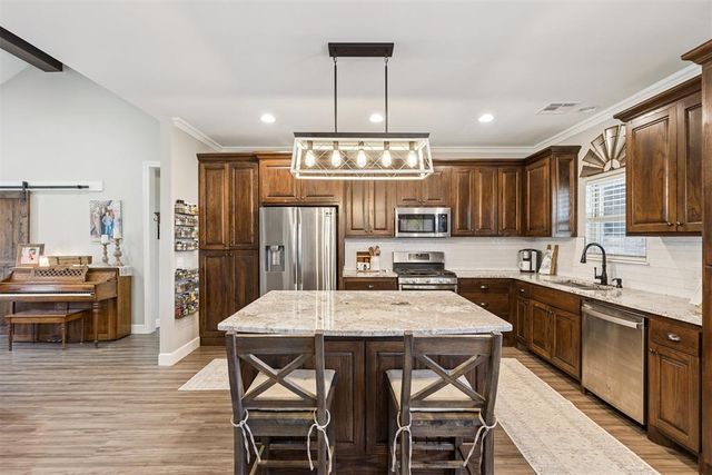 12405 Stone Hill, Guthrie, OK 73044