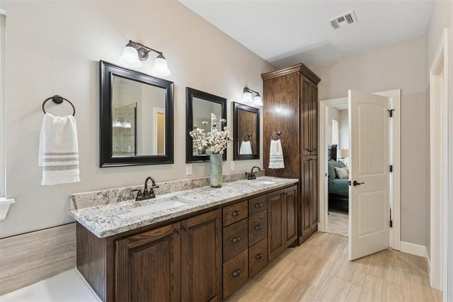 12405 Stone Hill, Guthrie, OK 73044