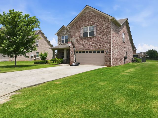 5110 Heroes Ln, Murfreesboro, TN 37129