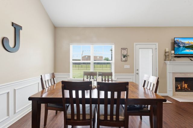 5110 Heroes Ln, Murfreesboro, TN 37129