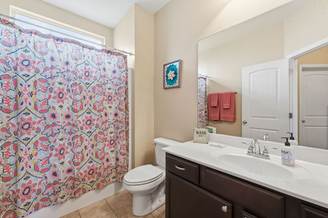5110 Heroes Ln, Murfreesboro, TN 37129