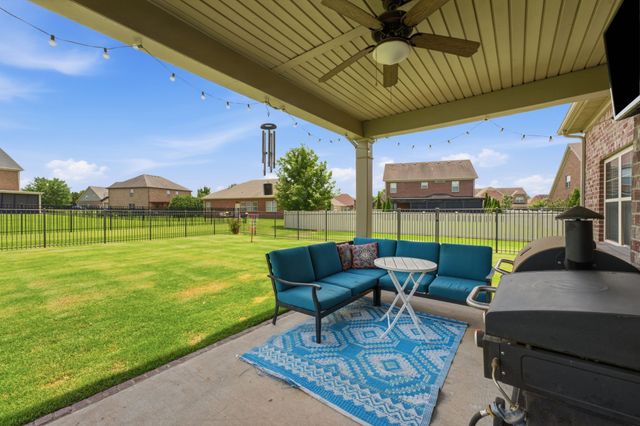 5110 Heroes Ln, Murfreesboro, TN 37129