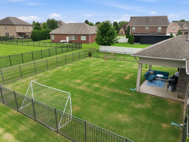 5110 Heroes Ln, Murfreesboro, TN 37129