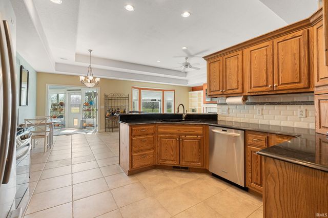 1815 Bent Tree Court, Auburn, IN 46706