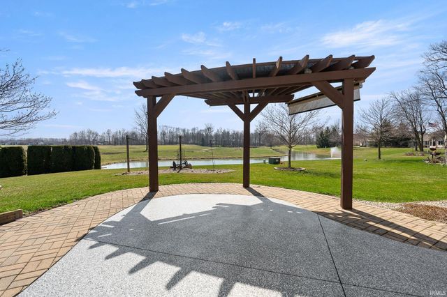 1815 Bent Tree Court, Auburn, IN 46706