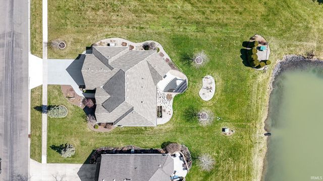 1815 Bent Tree Court, Auburn, IN 46706