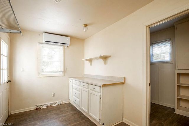 909 Mill Avenue, High Point, NC 27260