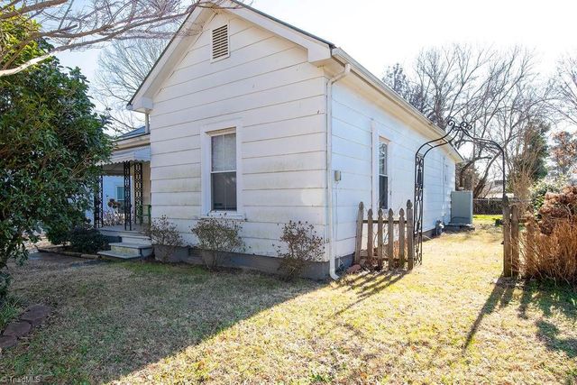 909 Mill Avenue, High Point, NC 27260