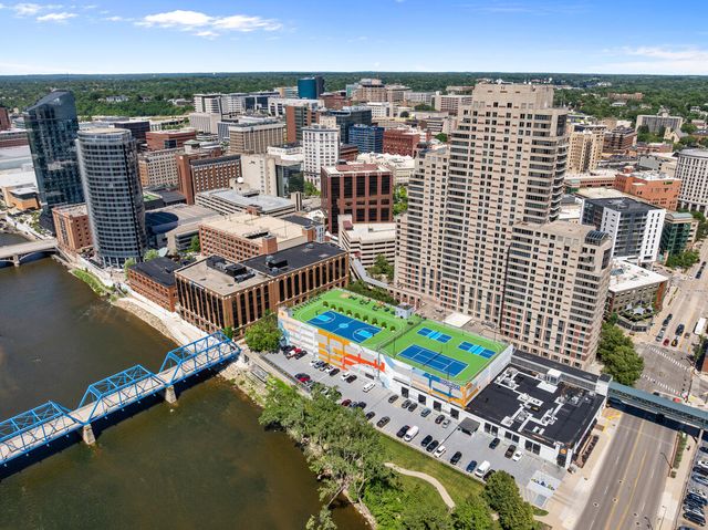 57 Campau Circle Nw 2305, City Of Grand Rapids, MI 49503