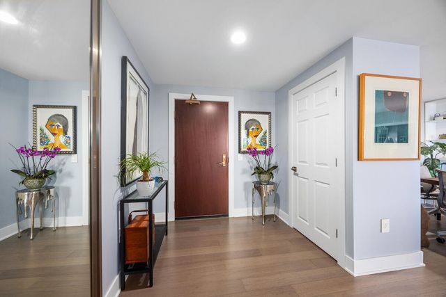 57 Campau Circle Nw 2305, City Of Grand Rapids, MI 49503