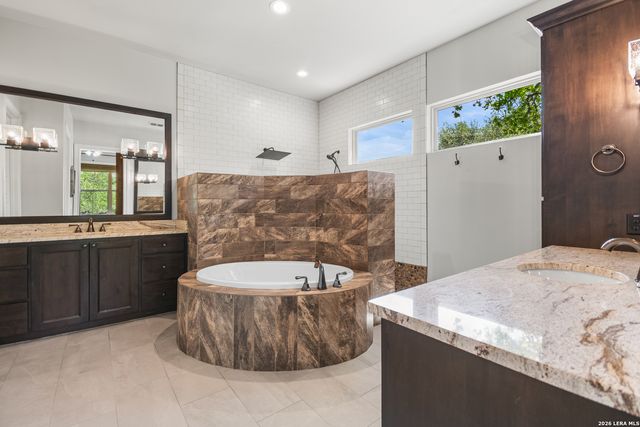 55 Brook Ridge, Boerne, TX 78015