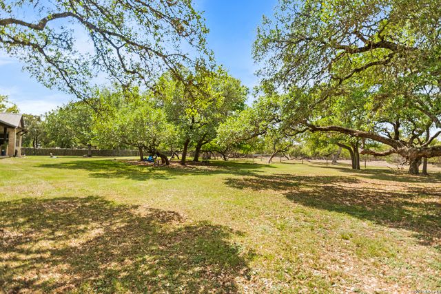 55 Brook Ridge, Boerne, TX 78015