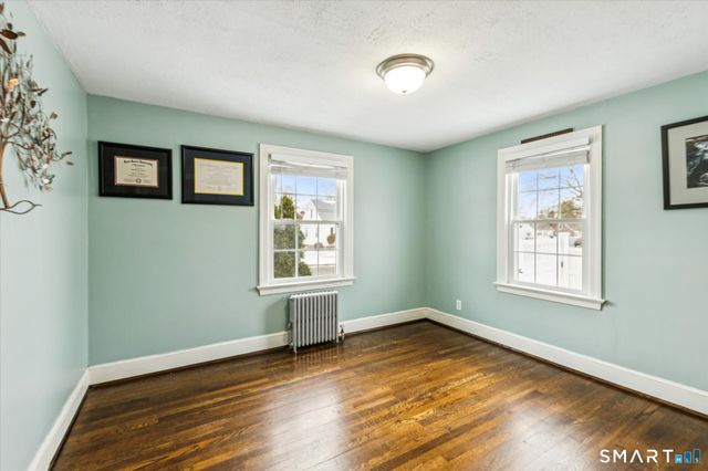 9 Robin Road, Manchester, CT 06042