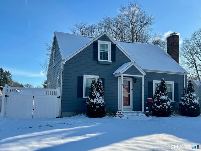 9 Robin Road, Manchester, CT 06042