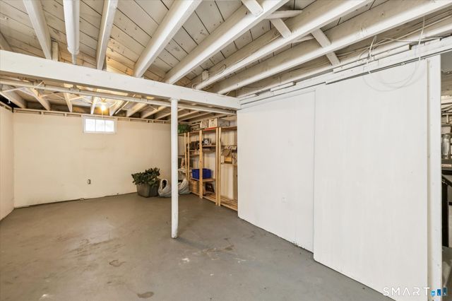 9 Robin Road, Manchester, CT 06042