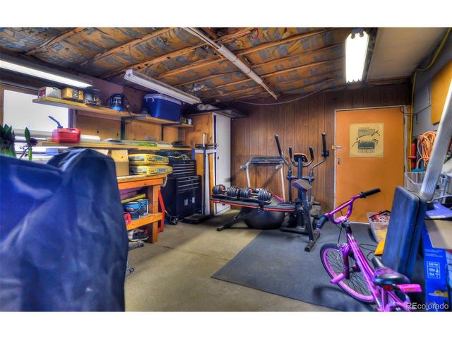 693 E Ave, Limon, CO 80828