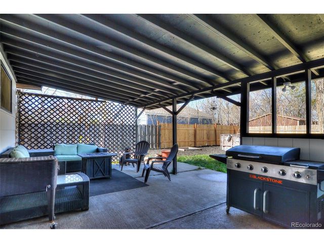 693 E Ave, Limon, CO 80828