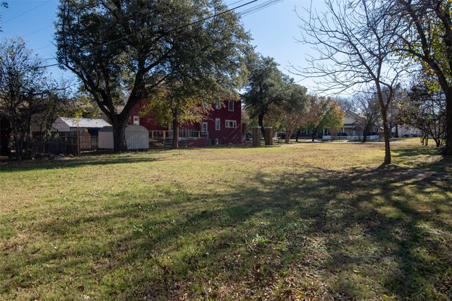 1123 W Sears Street, Denison, TX 75020