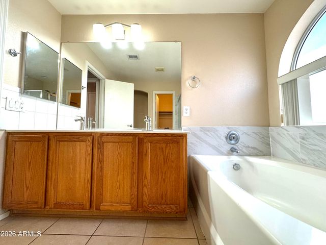629 N KENNETH Place, Chandler, AZ 85226
