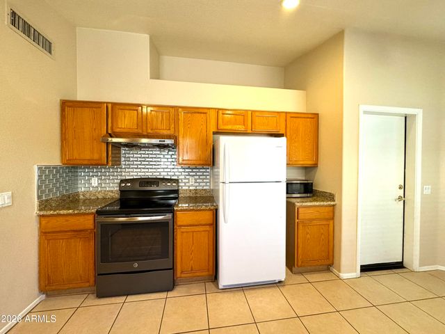 629 N KENNETH Place, Chandler, AZ 85226