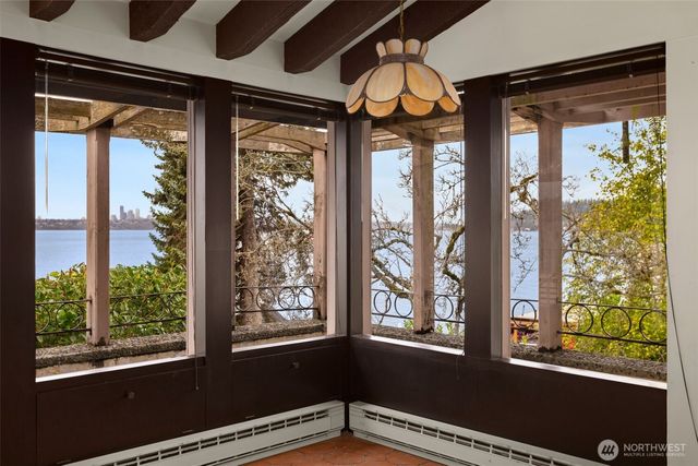 5265 West Mercer Way, Mercer Island, WA 98040