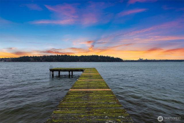 5265 West Mercer Way, Mercer Island, WA 98040