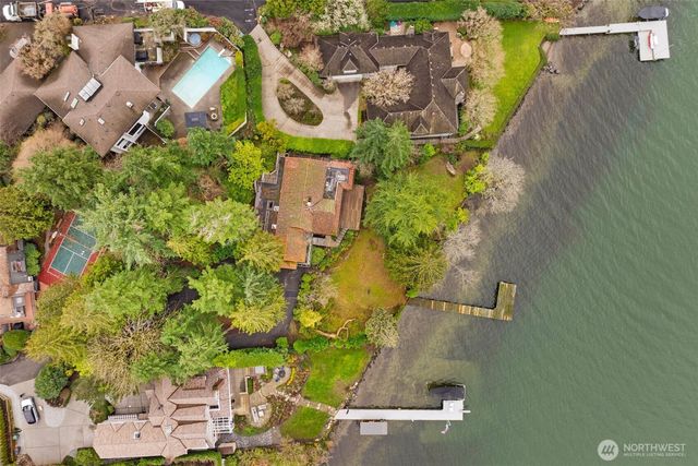 5265 West Mercer Way, Mercer Island, WA 98040