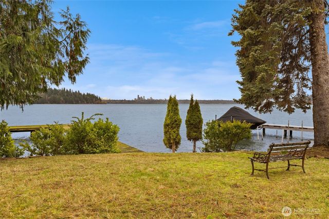 5265 West Mercer Way, Mercer Island, WA 98040