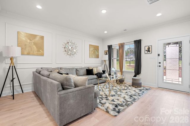 2130 N New Hope Road, Gastonia, NC 28054
