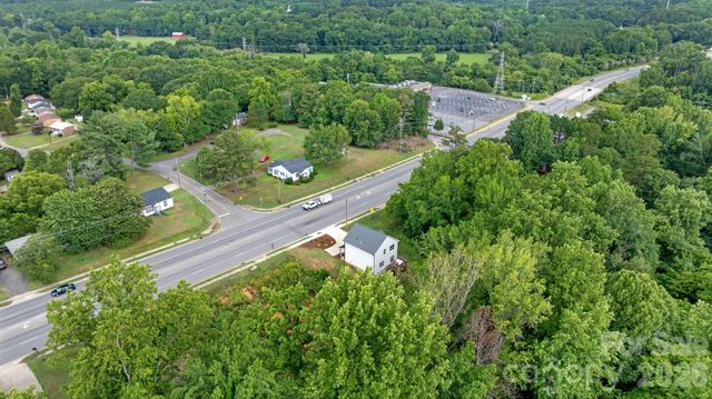 2130 N New Hope Road, Gastonia, NC 28054