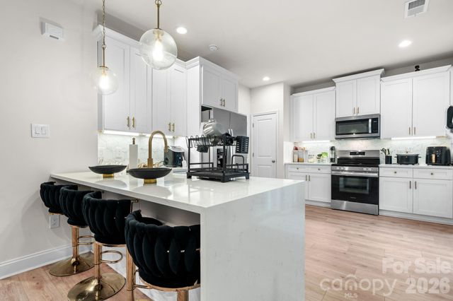 2130 N New Hope Road, Gastonia, NC 28054