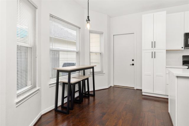 2049 Glencove Drive, Seabrook, TX 77586