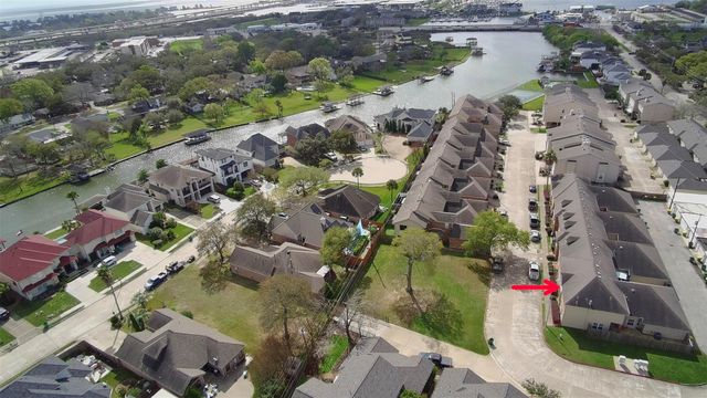 2049 Glencove Drive, Seabrook, TX 77586