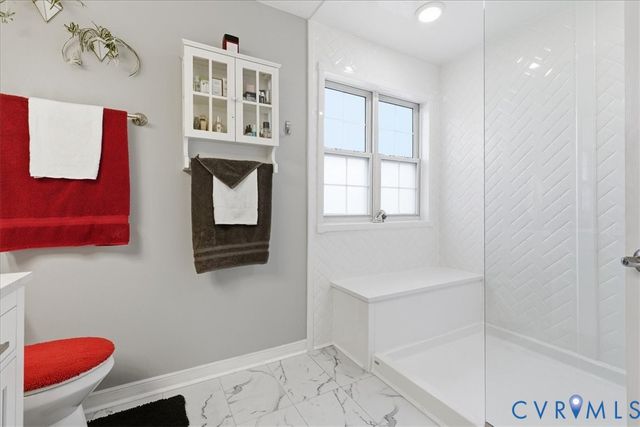 1808 Greenwood Glen Dr, Glen Allen, VA 23059