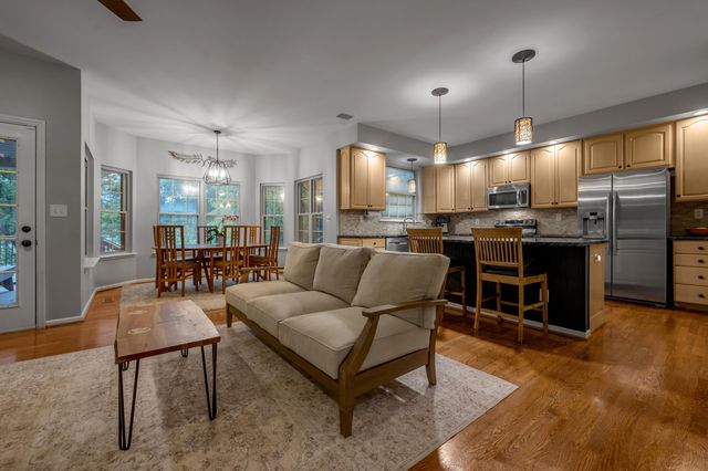 1974 Mountjoy Place, Lexington, KY 40503