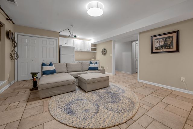 1974 Mountjoy Place, Lexington, KY 40503