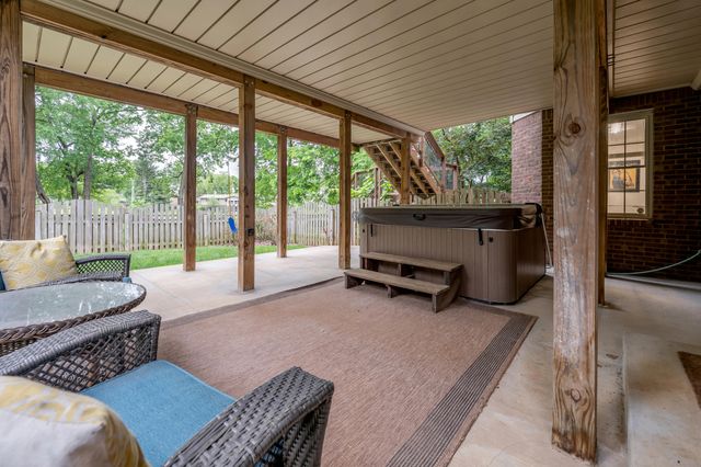 1974 Mountjoy Place, Lexington, KY 40503