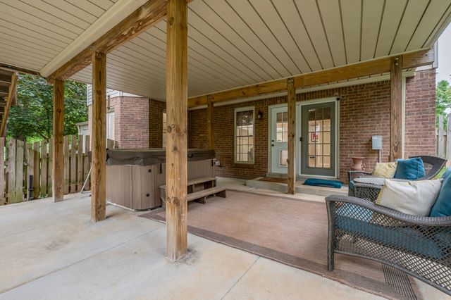 1974 Mountjoy Place, Lexington, KY 40503