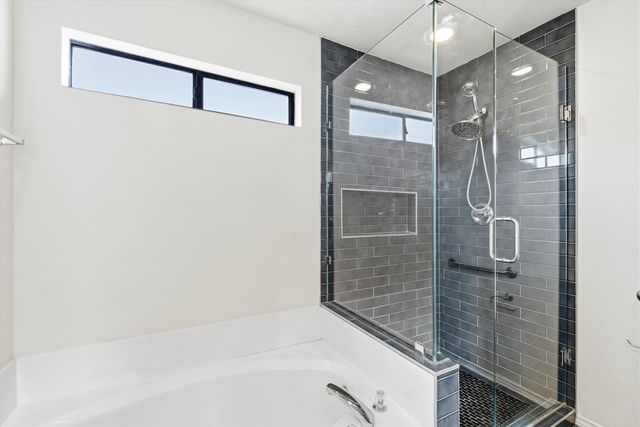 5100 Verde Valley Lane 239, Dallas, TX 75254