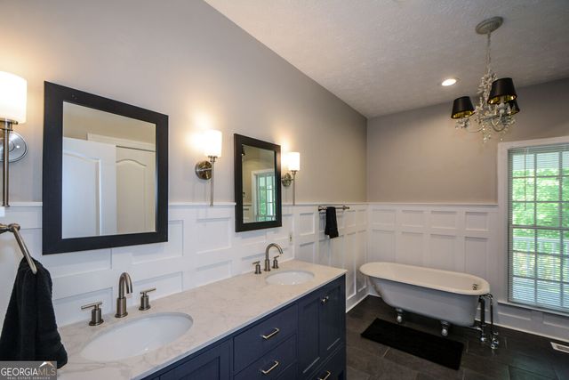 3426 Clarks Bridge Road, Gainesville, GA 30506