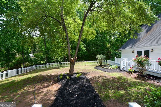 3426 Clarks Bridge Road, Gainesville, GA 30506