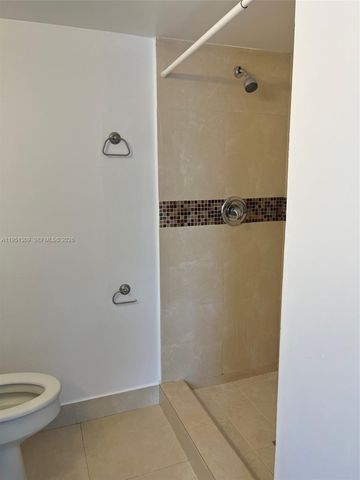 842 NE 209th St 105-37, Miami, FL 33179